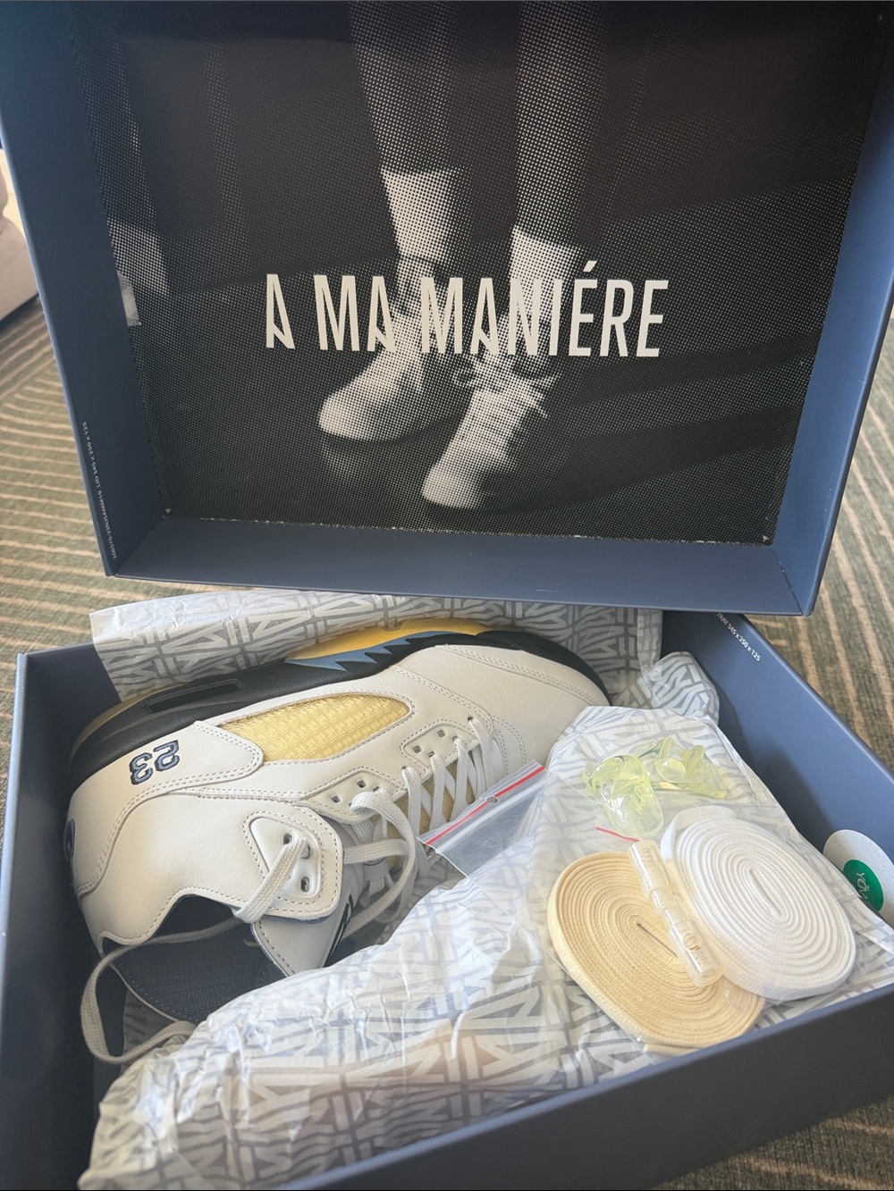 Jordan 5 retro A Maniere Dawn (never worn) - Picture 7 of 7
